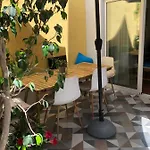דירה Downtown Calm House *