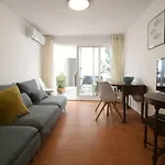Downtown Calm House * טאווירה