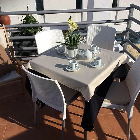 דירה Downtown Calm House *