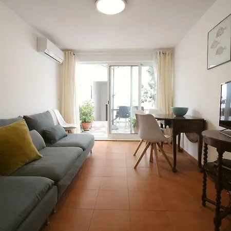 Downtown Calm House * טאווירה