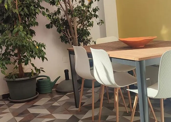 Downtown Calm House Apartment *